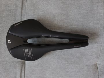 Used Prologo Nago Tirox R4 PAS 137mm Saddles & Seatposts