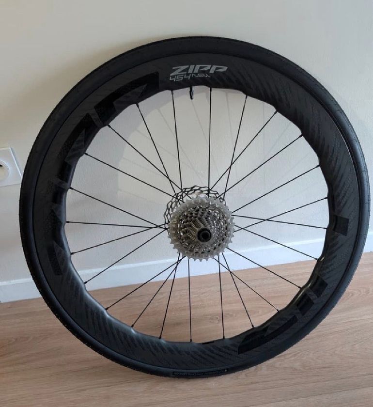 Brugt Zipp 454 NSW 2024 bike — billede 4 af 6