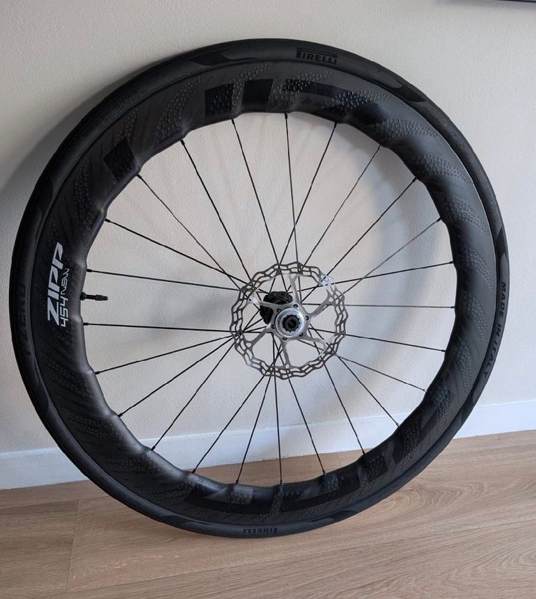 Brugt Zipp 454 NSW 2024 bike — billede 5 af 6