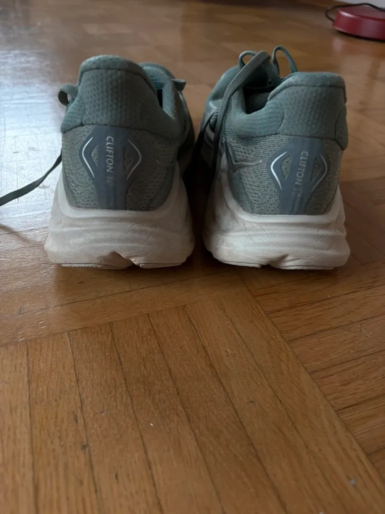 Used Hoka Clifton 10 bike — image 4 of 5