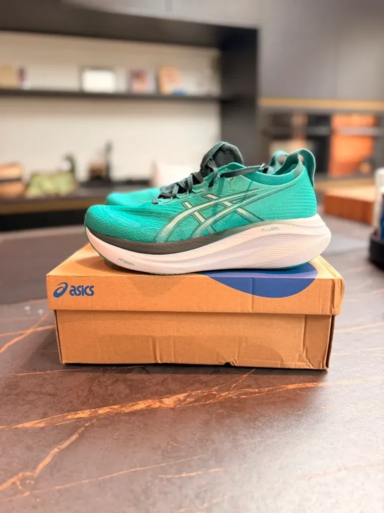 Asics Gel Nimbus 27 bike d'occasion — image 6 sur 12