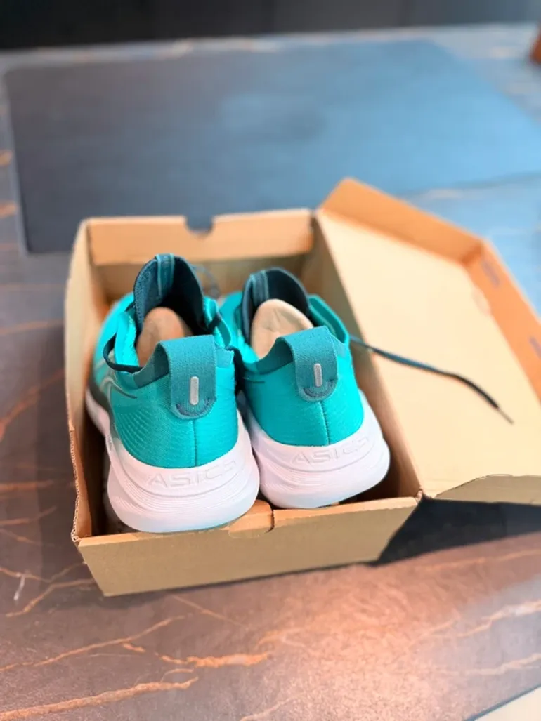 Asics Gel Nimbus 27 bike d'occasion — image 3 sur 12
