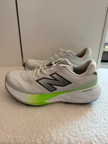 Gebrauchtes New Balance Fresh Foam X 880 v15 bike — Bild 4 von 12