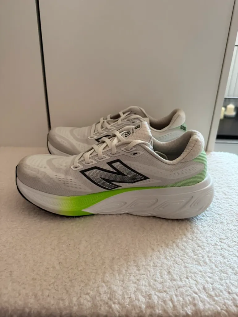 Gebrauchtes New Balance Fresh Foam X 880 v15 bike — Bild 3 von 12