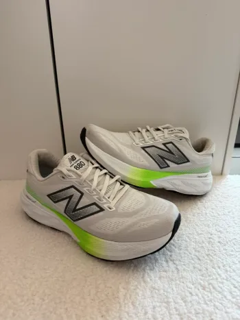 Gebrauchtes New Balance Fresh Foam X 880 v15 bike