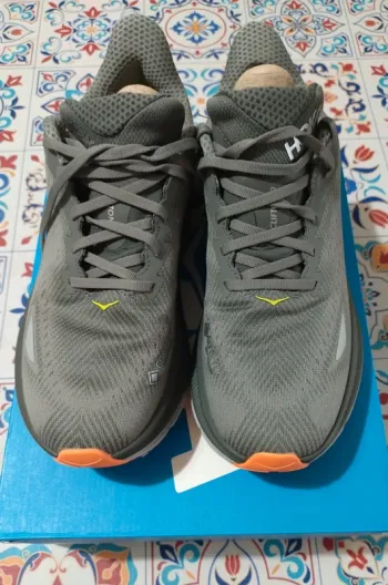Used Hoka Clifton 9 GTX bike