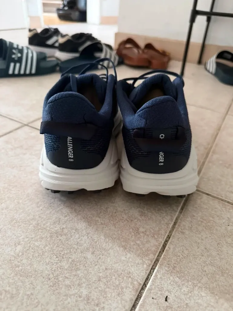 Used Hoka Chaussures bike — image 6 of 7