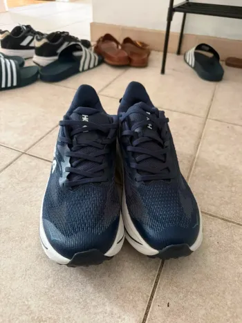 Used Hoka Chaussures bike — image 3 of 7