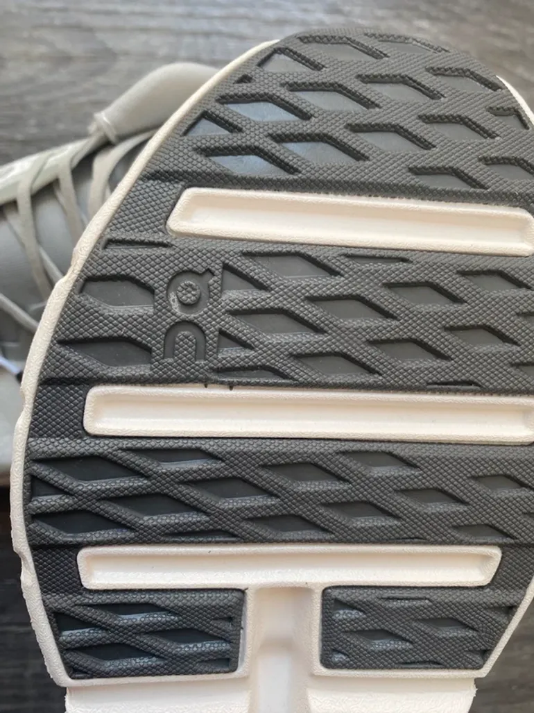 On Running Cloud bike d'occasion — image 7 sur 9