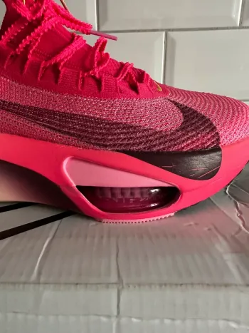 Used Nike Air Zoom Alphafly Next% bike — image 2 of 6
