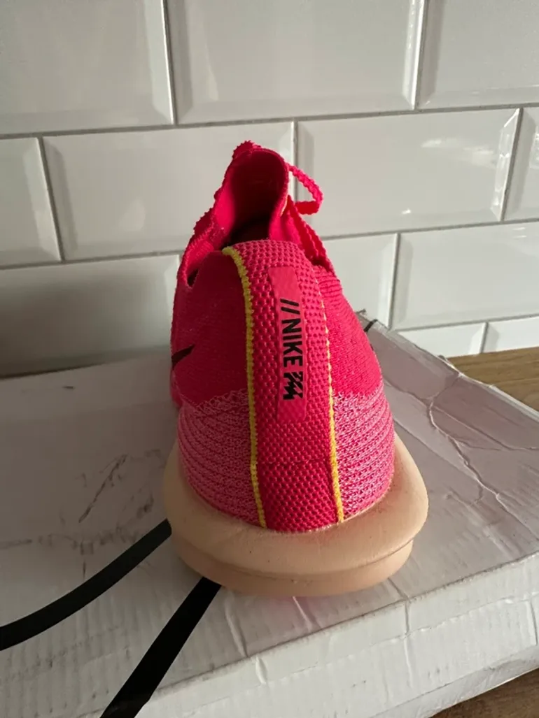 Used Nike Air Zoom Alphafly Next% bike — image 5 of 6