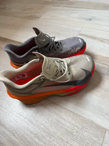 Used Nike Zoom Fly 6 bike — image 2 of 4