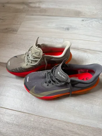 Used Nike Zoom Fly 6 bike — image 3 of 4