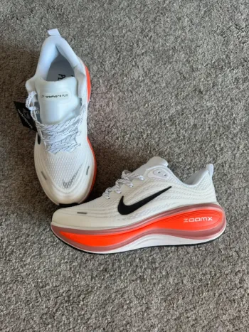 Tweedehands Nike Vomero Plus bike
