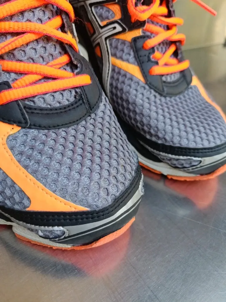 New Balance Asics Gel Cumulus 16 bike usato — immagine 7 di 15