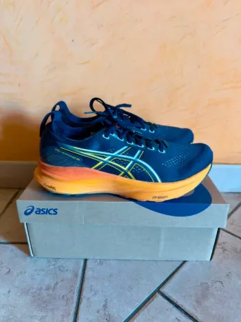 Used Asics Gel Kayano 32 bike