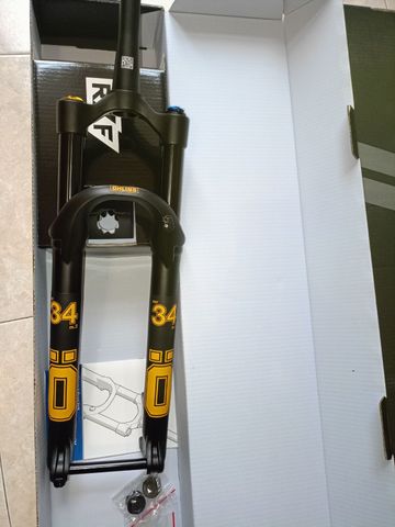 Tweedehands Öhlins RXF34 m.2 2026 bike — afbeelding 11 van 17