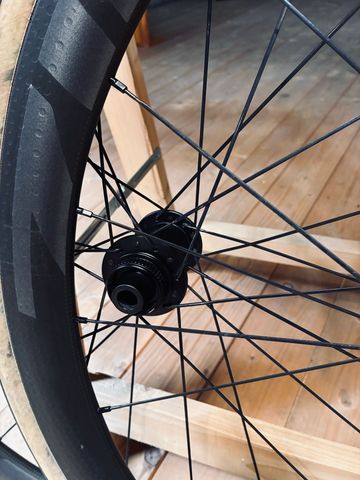 Used Zipp 303 Firecrest 2022 bike — image 5 of 7