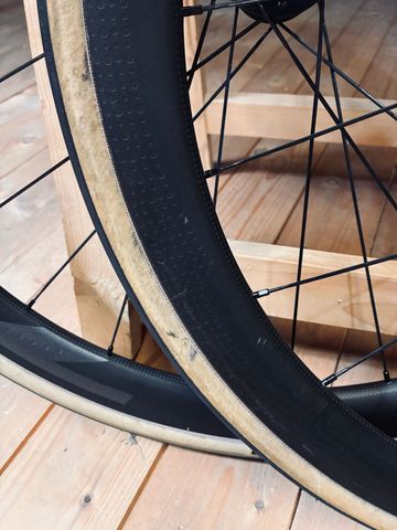 Used Zipp 303 Firecrest 2022 bike — image 6 of 7