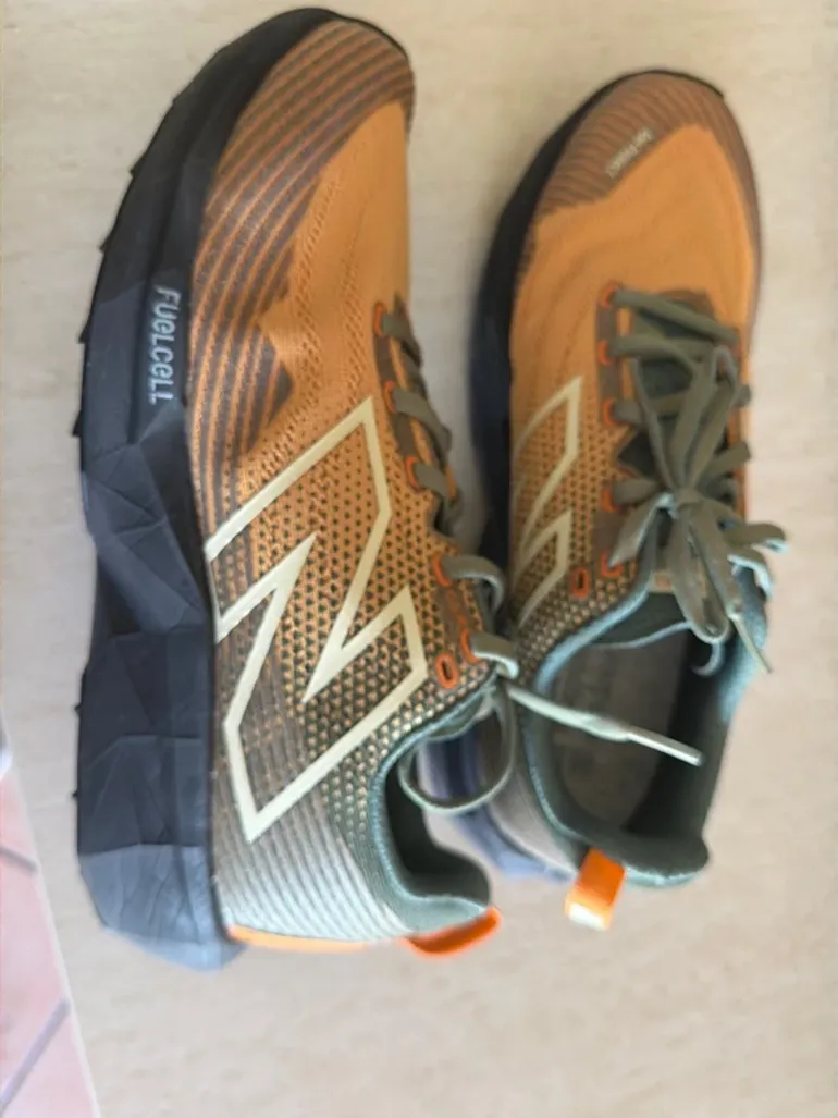 Used New Balance Sneakers bike — image 7 of 9