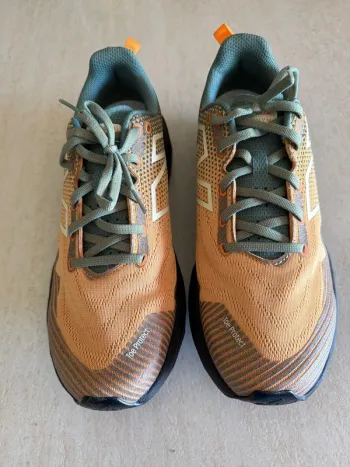 Used New Balance Sneakers bike