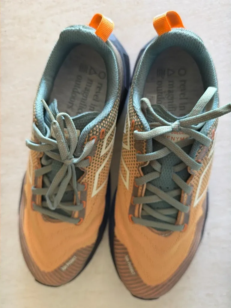 Used New Balance Sneakers bike — image 6 of 9