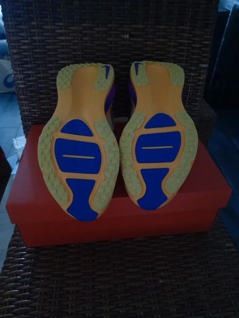Used Nike Vomero 18 bike — image 4 of 6