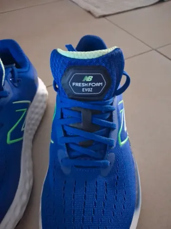 Used New Balance Fresh Foam Evoz bike — image 2 of 9