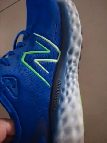 Used New Balance Fresh Foam Evoz bike — image 8 of 9