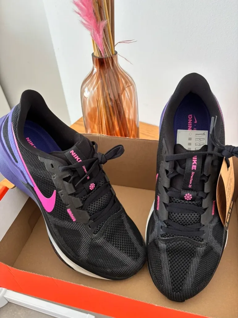 Tweedehands Nike Structure 25 bike — afbeelding 2 van 4