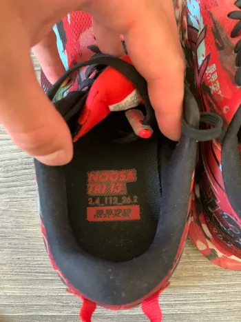 Used Asics Chaussures bike — image 4 of 5
