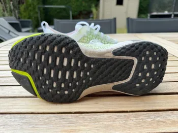 Używany Nike Invincible Run 3 bike — zdjęcie 5 z 7