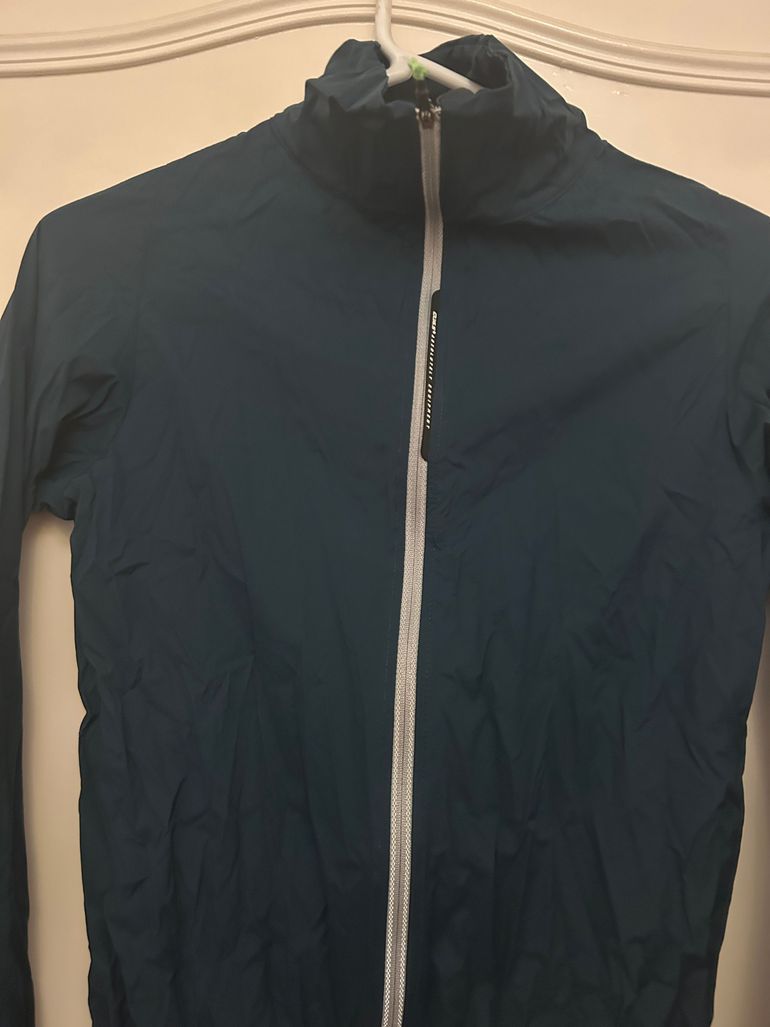 Brugt Q36.5 Coupe-Vent air veste 2025 bike — billede 2 af 8