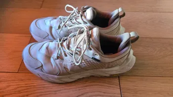 Used Hoka Anacapa Gore-Tex bike — image 4 of 5