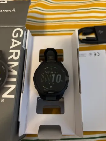 Used Garmin Forerunner 165 bike — image 2 of 4