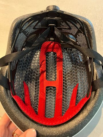 Used Trek Starvos WaveCel Helmet bike — image 5 of 6