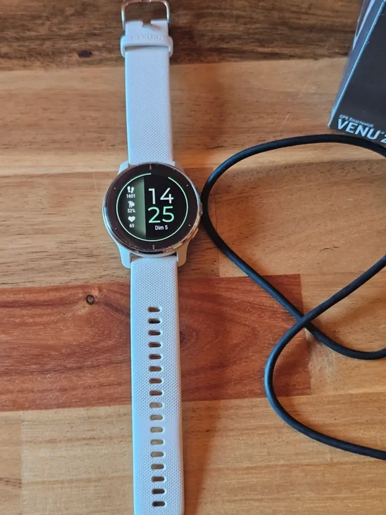 Used Garmin Venu 2 Plus bike — image 2 of 4