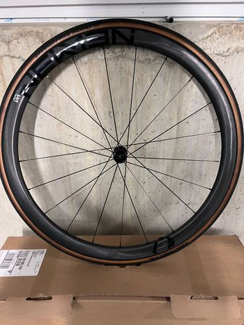 Brugt Newmen Streem C.38 Wheel 2025 bike — billede 2 af 5