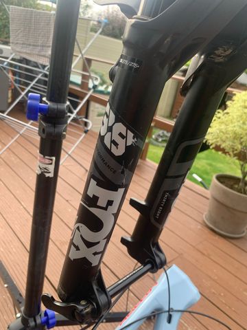 Used Fox 38 Elite 2021 bike — image 6 of 7