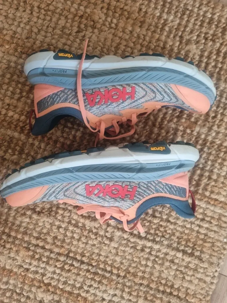 Used Hoka Mafate Speed 4 bike — image 2 of 2