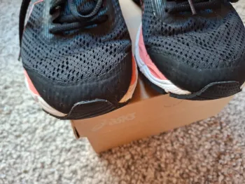 Used Asics Gel Glorify 4 bike — image 6 of 10