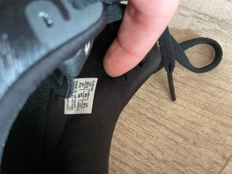 Gebrauchtes Asics Novablast 5 bike — Bild 5 von 5