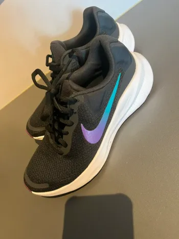 Used Nike Baskets de sport bike — image 4 of 4