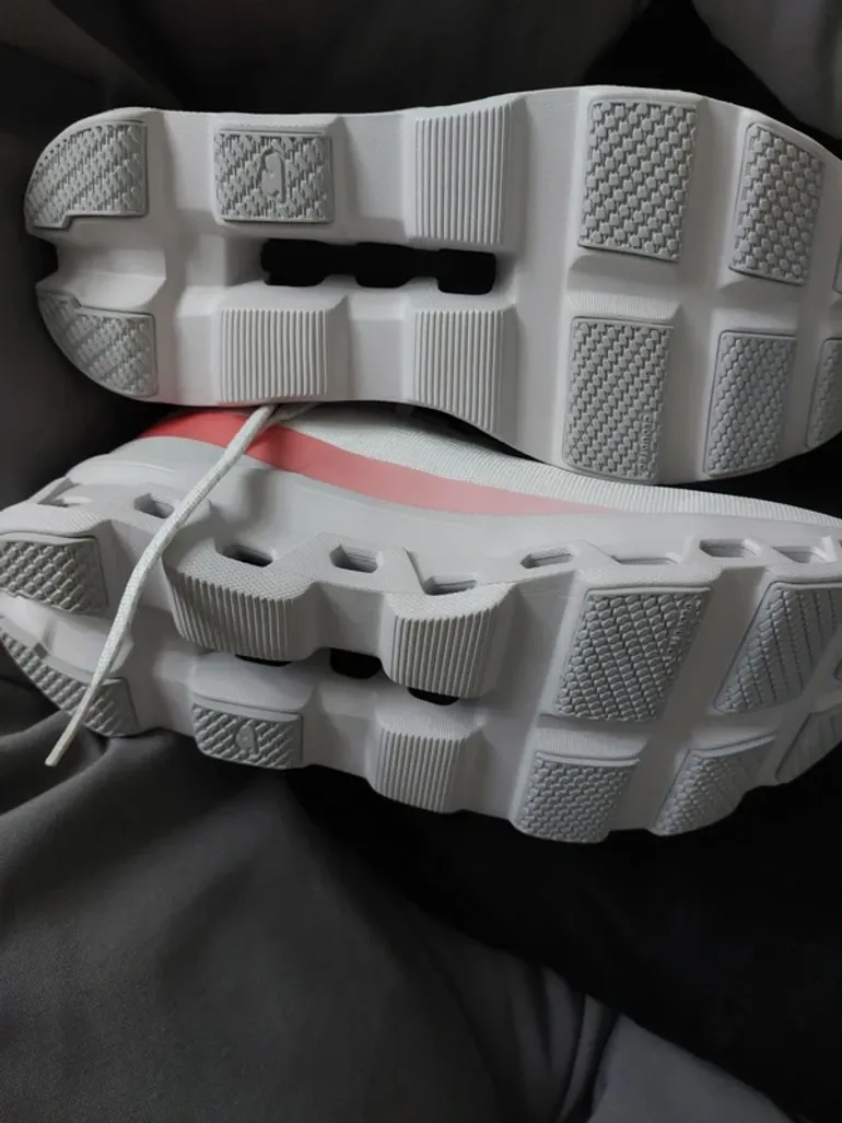 Used On Running Cloud bike — image 12 of 15