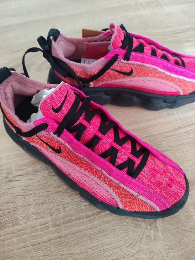Nike Flyknit Bloom bike d'occasion — image 3 sur 4