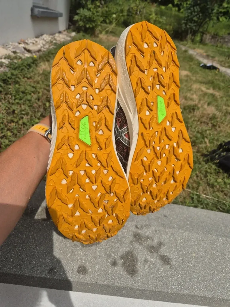 Used Asics fuji lite 4 bike — image 6 of 7