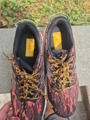 Used Asics fuji lite 4 bike — image 7 of 7
