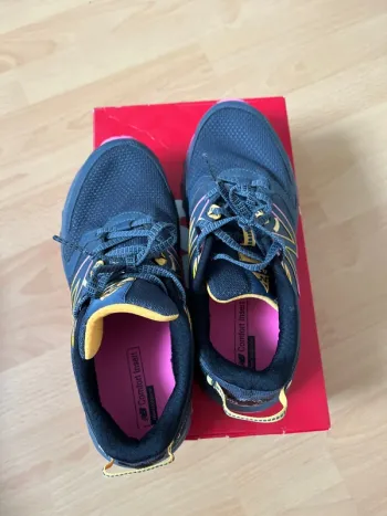 New Balance Basket Femme bike d'occasion — image 2 sur 6