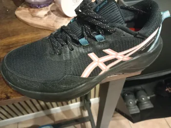 Used Asics Running Shoes bike — image 2 of 4