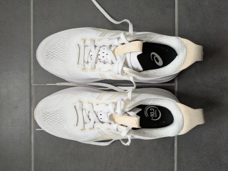 Used Asics Gel Kayano 32 bike — image 5 of 10